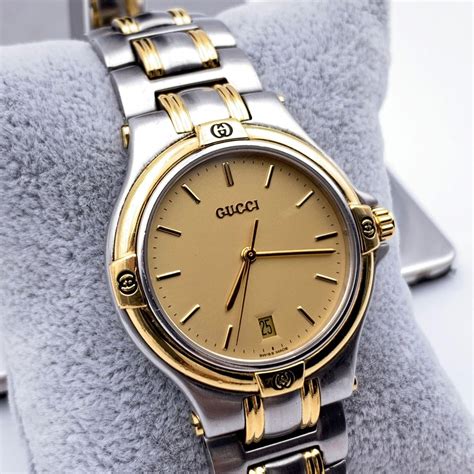 Gucci 9040M Wristwatches for sale 